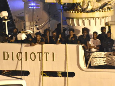 La lettera di Salvini sul caso Diciotti: «No al processo. Ho agito nell'interesse pubblico» foto 2