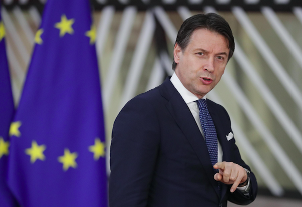 Giuseppe Conte arriva al summit speciale dell'Unione europea a Bruxelles, 28 maggio 2019. Ansa/Stephanie Lecocq
