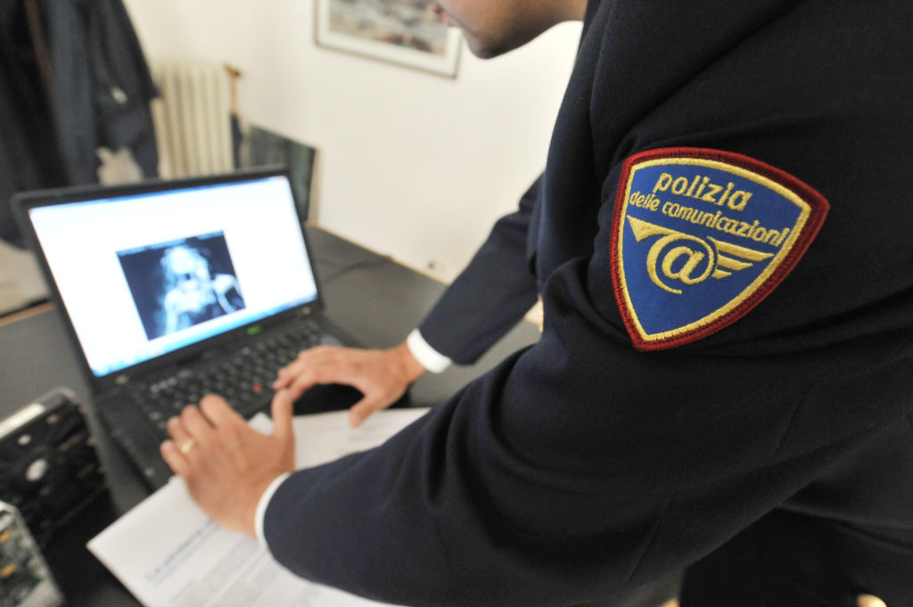Cam4.com, il sito di sesso via webcam che ha esposto i dati sensibili di 4,9 milioni di utenti ...