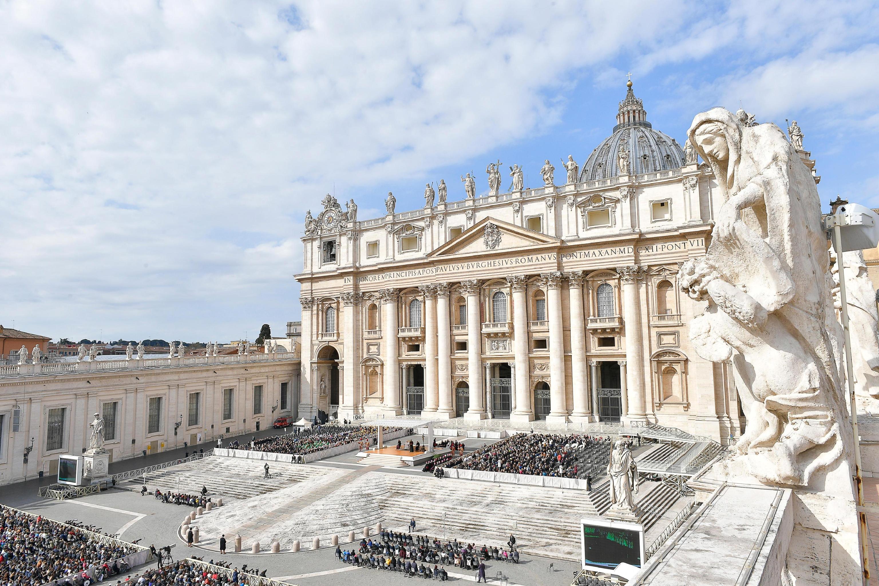 Ddl Zan, parla il segretario di Stato vaticano: «Mai chiesto di bloccare la legge, ma il testo è troppo vago» Ddl Zan, parla il segretario di Stato vaticano: «Mai chiesto di bloccare la legge, ma il testo è troppo vago»