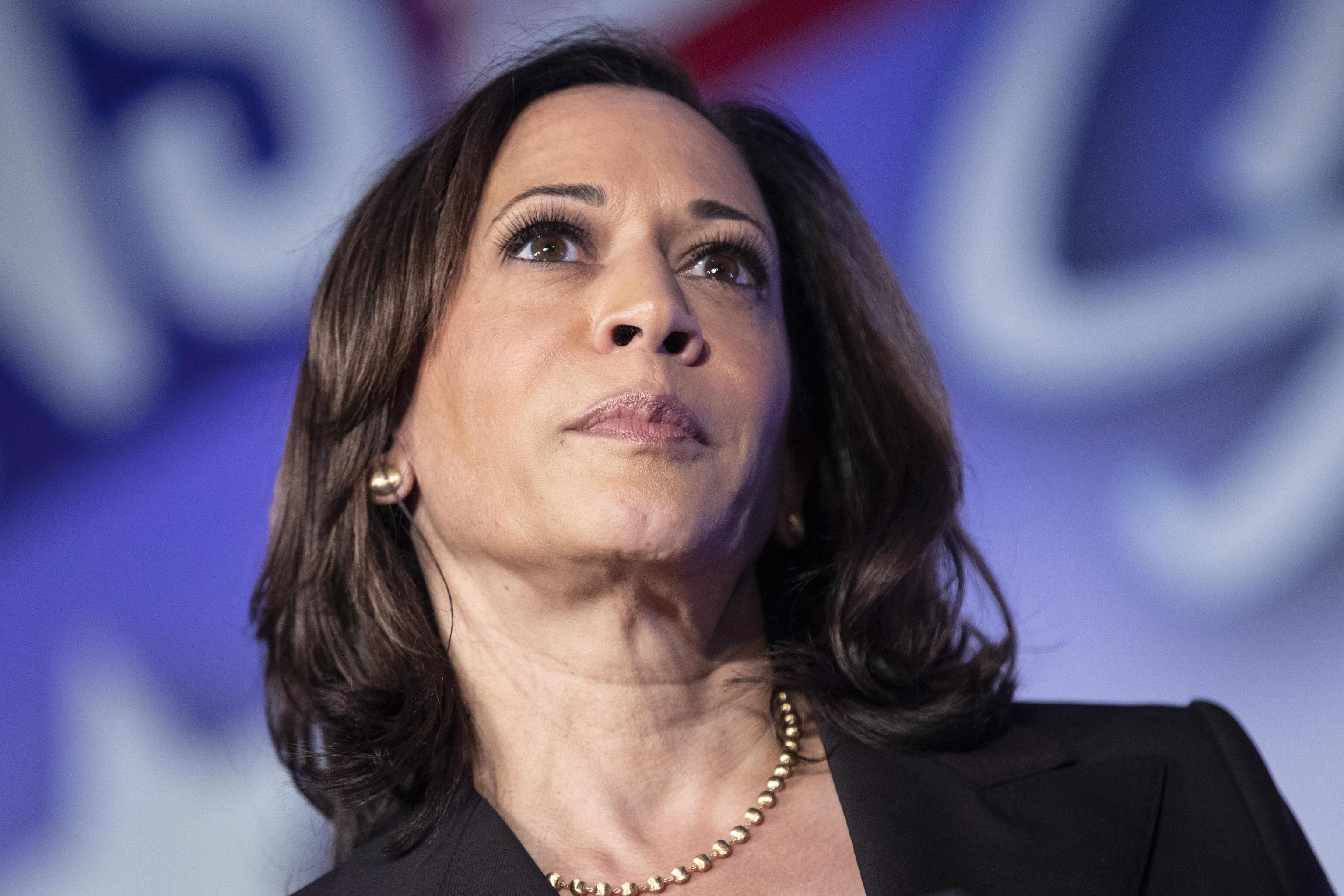 Usa 2020, Kamala Harris si è ritirata dalle primarie dei Democratici