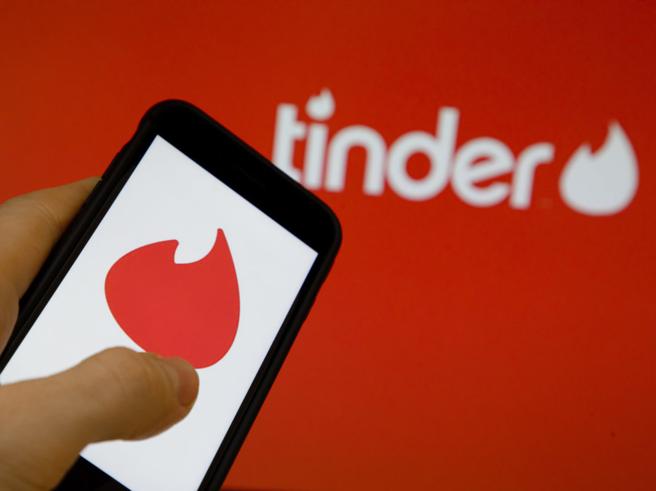 Tinder, la red social de citas, agregará un botón antipánico en la aplicación para situaciones de peligro Image result for tinder antipanico