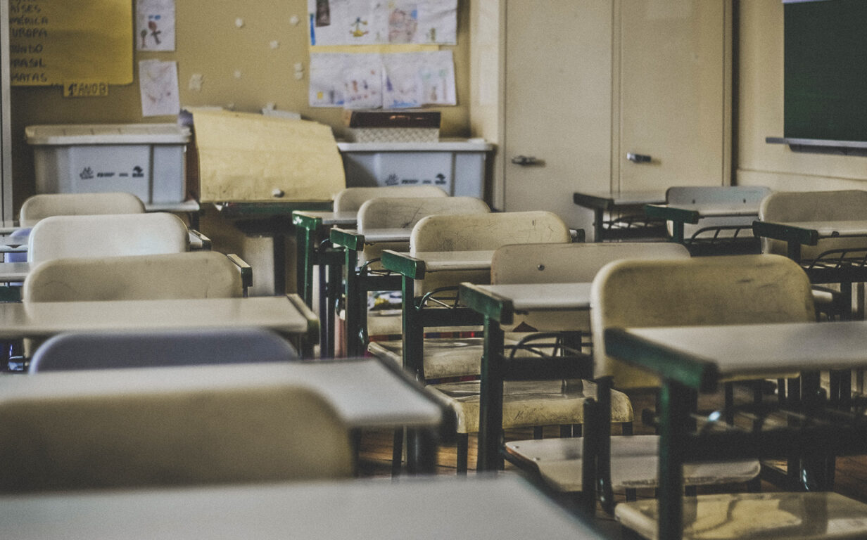 Rientro a scuola con metà studenti in aula e metà a casa, il capo della task force: «È solo uno scenario iniziale»