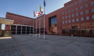 La chiusura delle università milanesi
Il campus dell'Università Bicocca, di solito gremito di studenti
