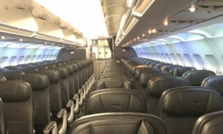 Un volo in partenza da Londra verso Milano, il 3 marzo Un volo in partenza da Londra verso Milano, il 3 marzo