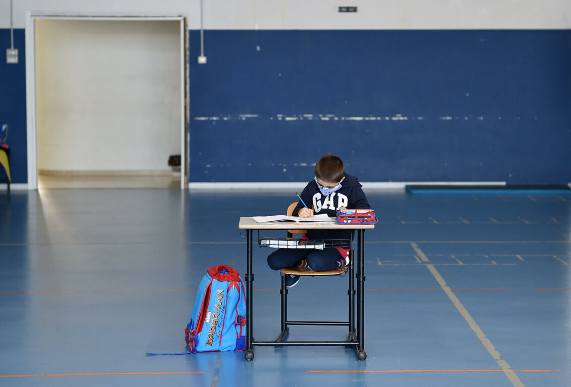 Scuola, come si dovrà stare in classe da settembre