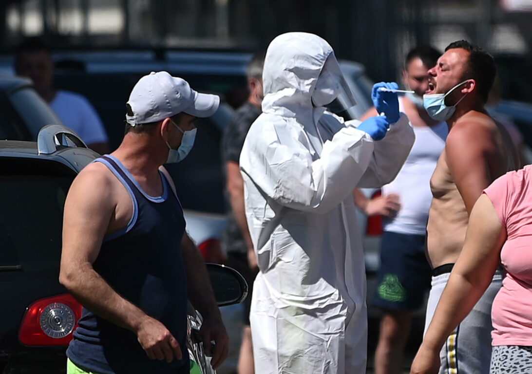 Germania, nuovo record di contagi: Uefa raccomanda il protocollo per le coppe