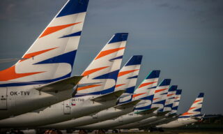 Parked planes at Prague airport Veicoli della Smartwings fermi all'aeroporto Vaclav Havel di Praga, Repubblica Ceca, 21 maggio 2020. EPA/MARTIN DIVISEK