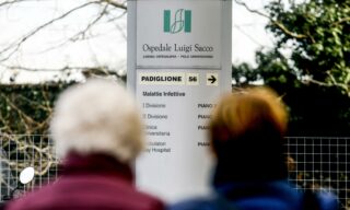 Coronavirus: Three infected in Italy L’esterno dell'ospedale Sacco di Milano, 21 febbraio 2020. A questa data si registrano le prime tre persone infettate dal Coronavirus in Italia: Mattia, il cosiddetto “paziente 1”, sua moglie, incinta, e una terza persona che è andata in ospedale con sintomi di polmonite. ANSA / MOURAD BALTI TOUATI