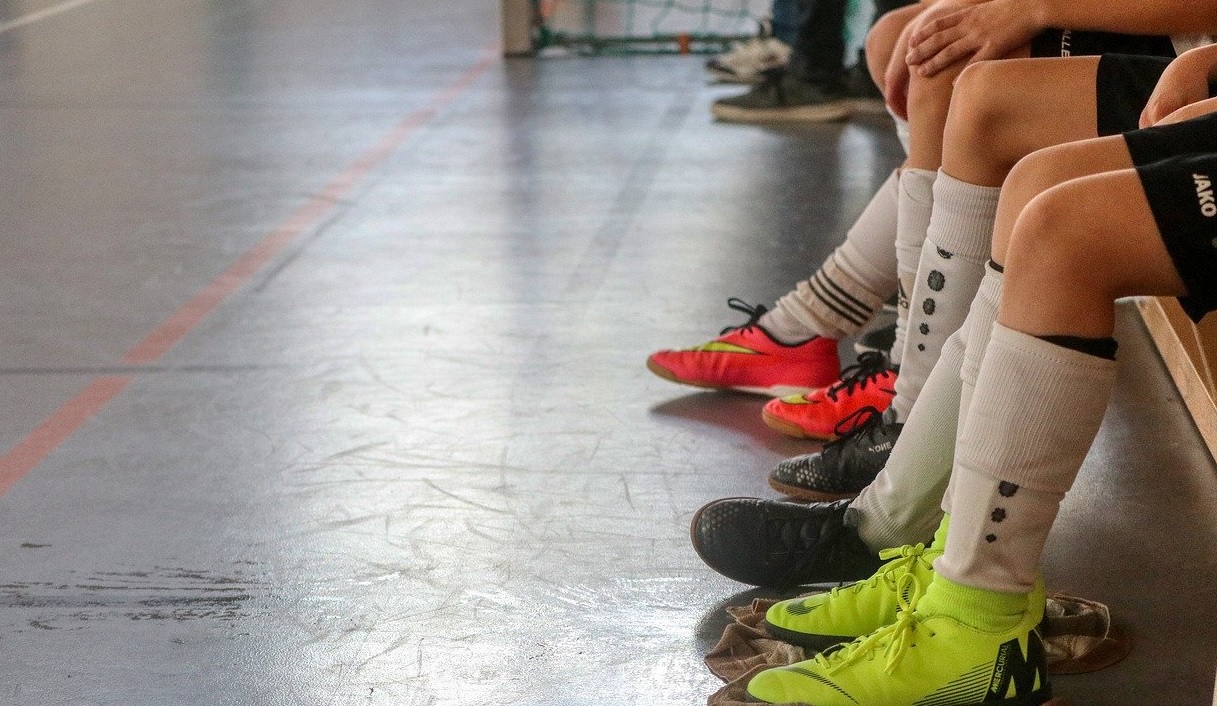 Riaprono discoteche in Lombardia, da domani via al calcetto Riaprono discoteche in Lombardia, da domani via al calcetto