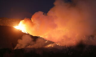 Thousands evacuated as Apple Fire burns east of Los Angeles Cherry Valley, Los Angeles
