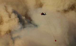 Thousands evacuated as Apple Fire burns east of Los Angeles Cherry Valley, Los Angeles