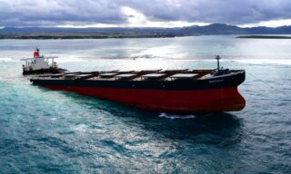mauritius Mobilisation Nationale Wakashio | Il cargo giapponese MV Wakashio arenato nelle acque di Mauritius