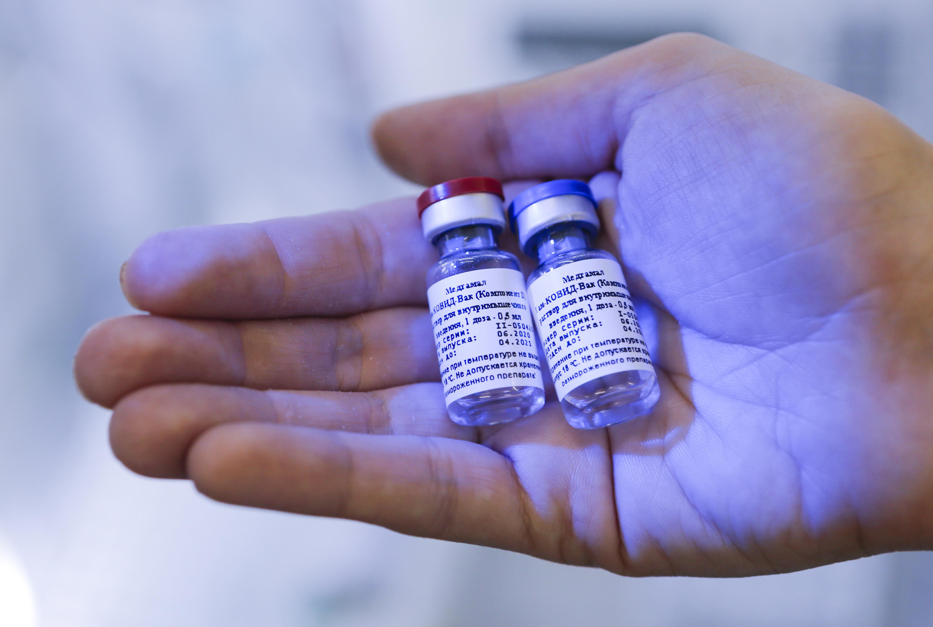 Coronavirus, Repubblica Ceca: «Pronti a usare Sputnik V anche senza ok dell’Ema». Negli Usa via libera a Johnson&Johnson Coronavirus, Repubblica Ceca: «Pronti a usare Sputnik V anche senza ok dell’Ema». Negli Usa via libera a Johnson&Johnson