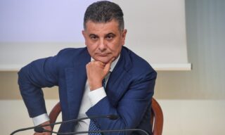 Scuola: Fedeli, in prossimi 20 giorni 2,6 mld per edilizia Regionali 2005: Vito De Filippo - 67% in Basilicata -
ANSA/ALESSANDRO DI MEO