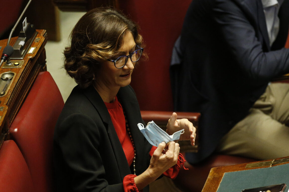 Mariastella Gelmini