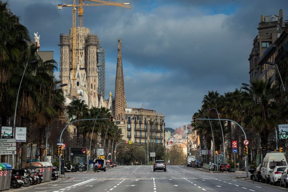 Barcellona semi deserta in piena seconda ondata Covid-19