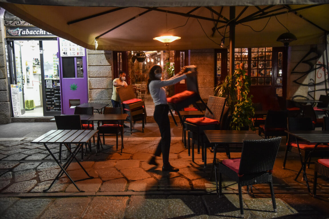 Un locale in zona Navigli a Milano