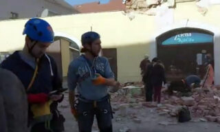 ++ Terremoto Croazia: gravi danni a Petrinja, edifici crollati + ++ Terremoto Croazia: gravi danni a Petrinja, edifici crollati +