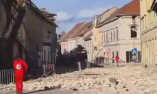 ++ Terremoto Croazia: gravi danni a Petrinja, edifici crollati + ++ Terremoto Croazia: gravi danni a Petrinja, edifici crollati +