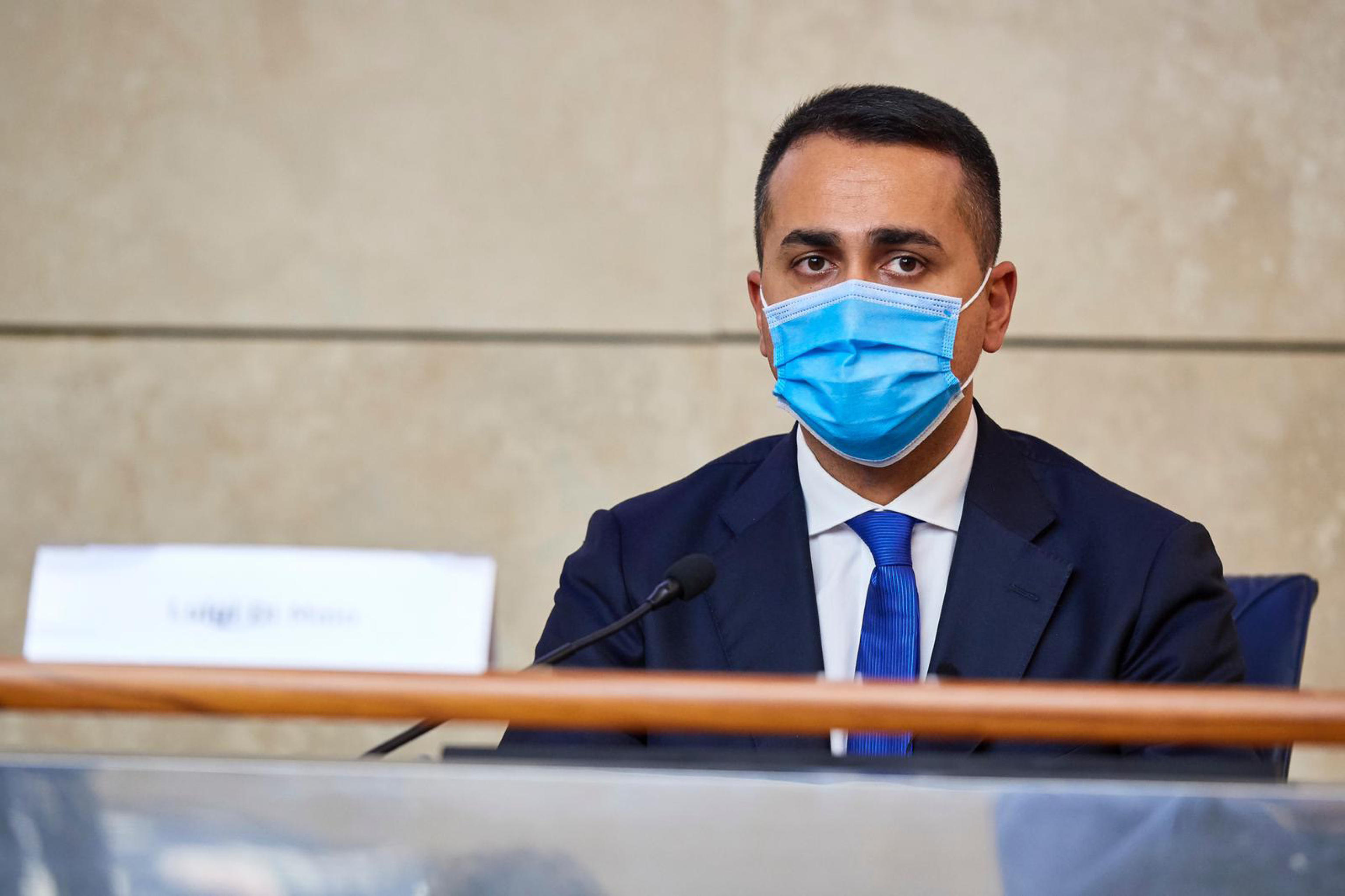 Di Maio chiude la porta a Renzi: «Chi rompe non è più credibile: con i costruttori una via per i prossimi anni» Di Maio chiude la porta a Renzi: «Chi rompe non è più credibile: con i costruttori una via per i prossimi anni»