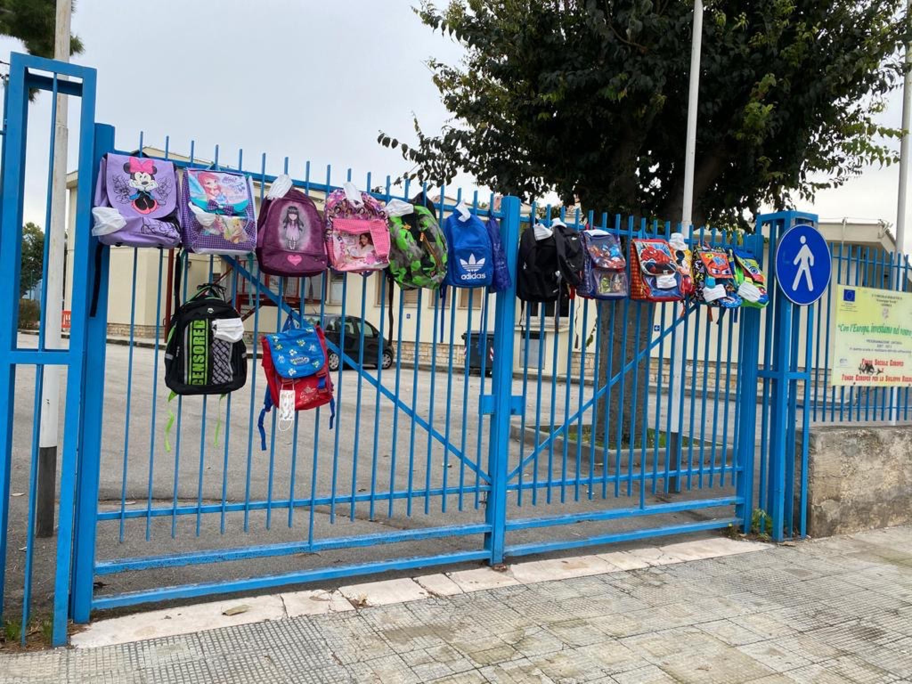 Coronavirus in Puglia, Emiliano prolunga la Dad per le superiori: «La scuola non è un luogo sicuro. Prima di ...