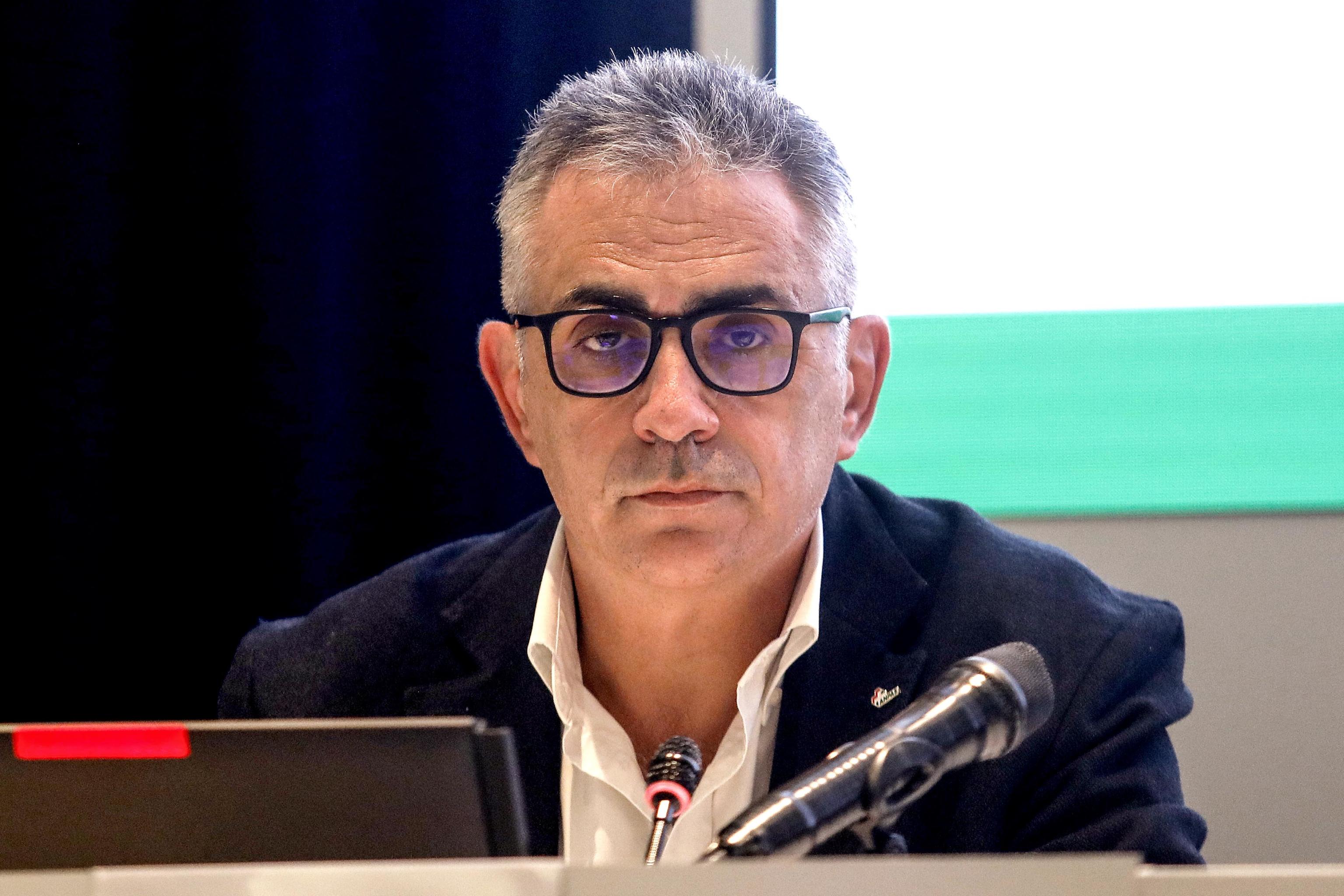 Pregliasco: «Con il 20% di vaccinati si può ripartire. Un lockdown prolungato? Serve, ma rischiamo la rivolta sociale» Pregliasco: «Con il 20% di vaccinati si può ripartire. Un lockdown prolungato? Serve, ma rischiamo la rivolta sociale»