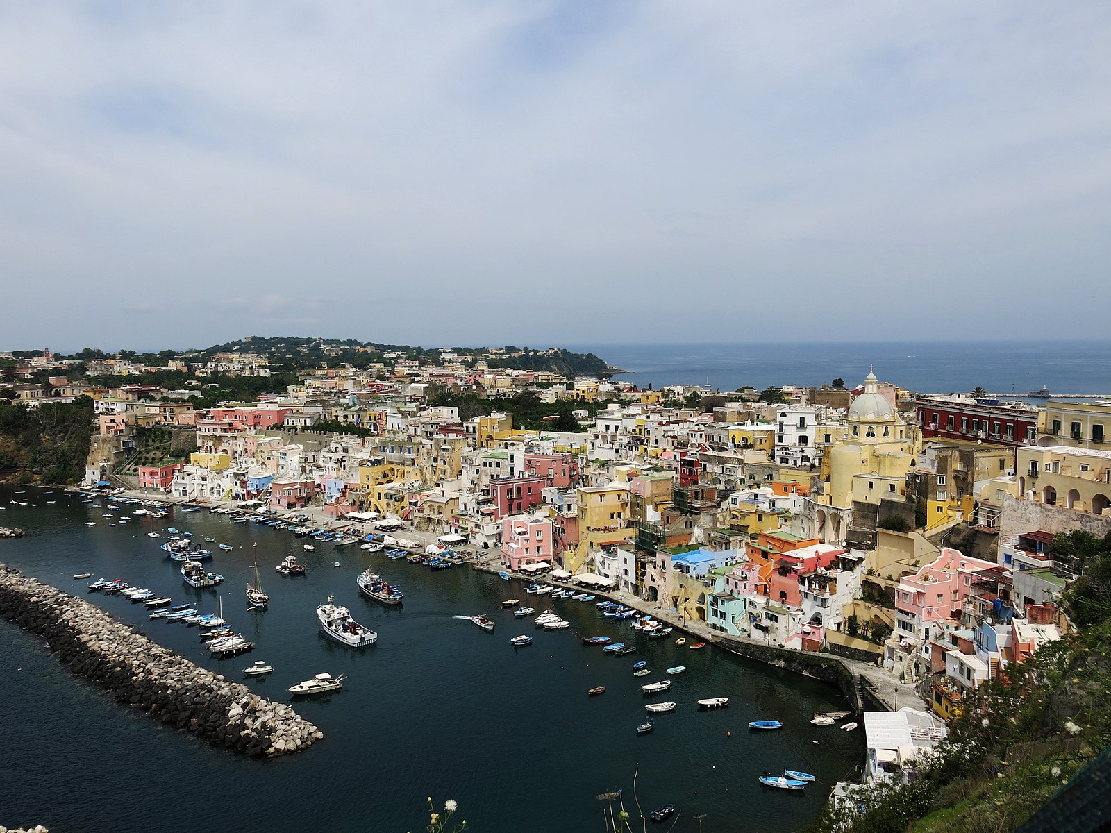 Sarà Procida la Capitale italiana della cultura nel 2022. Franceschini: «Cultura e turismo torneranno fortissimi» Sarà Procida la Capitale italiana della cultura nel 2022. Franceschini: «Cultura e turismo torneranno fortissimi»