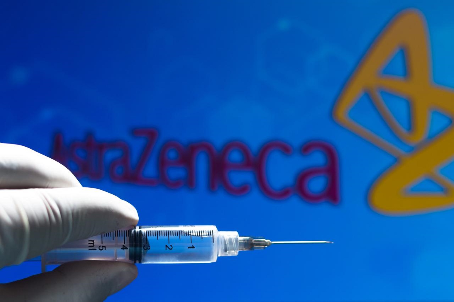Il vaccino di AstraZeneca solo agli under 65: la decisione del governo tedesco alla vigilia del verdetto dell’Ema Il vaccino di AstraZeneca solo agli under 65: la decisione del governo tedesco alla vigilia del verdetto dell’Ema