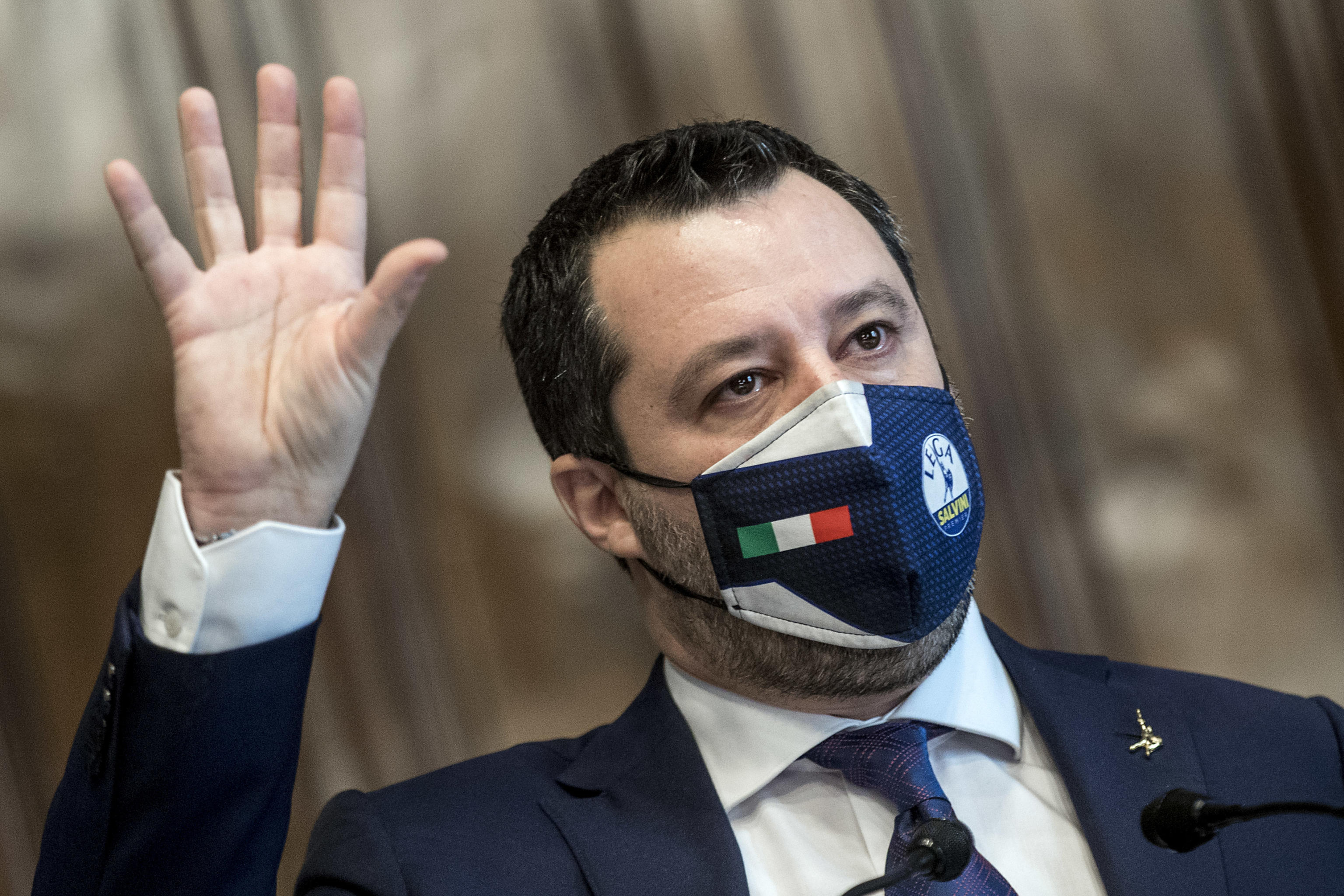Salvini contro i blocchi di Pasqua: “irrispettoso per gli italiani” Salvini contro i blocchi di Pasqua: “irrispettoso per gli italiani”