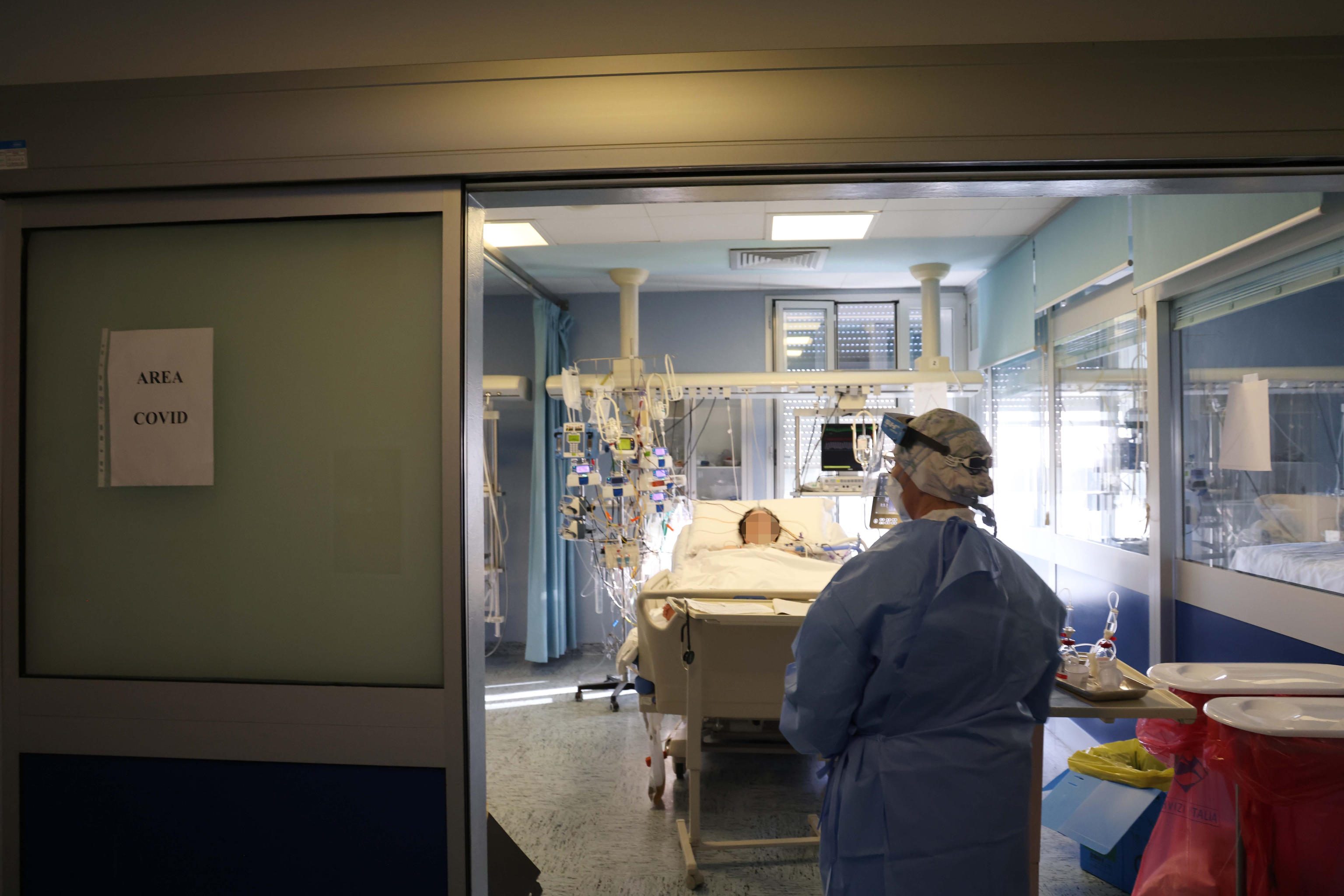 Coronavirus, sei Regioni rischiano di passare in zona arancione dal 1 marzo. Pistoia e Siena in lockdown Coronavirus, sei Regioni rischiano di passare in zona arancione dal 1 marzo. Pistoia e Siena in lockdown
