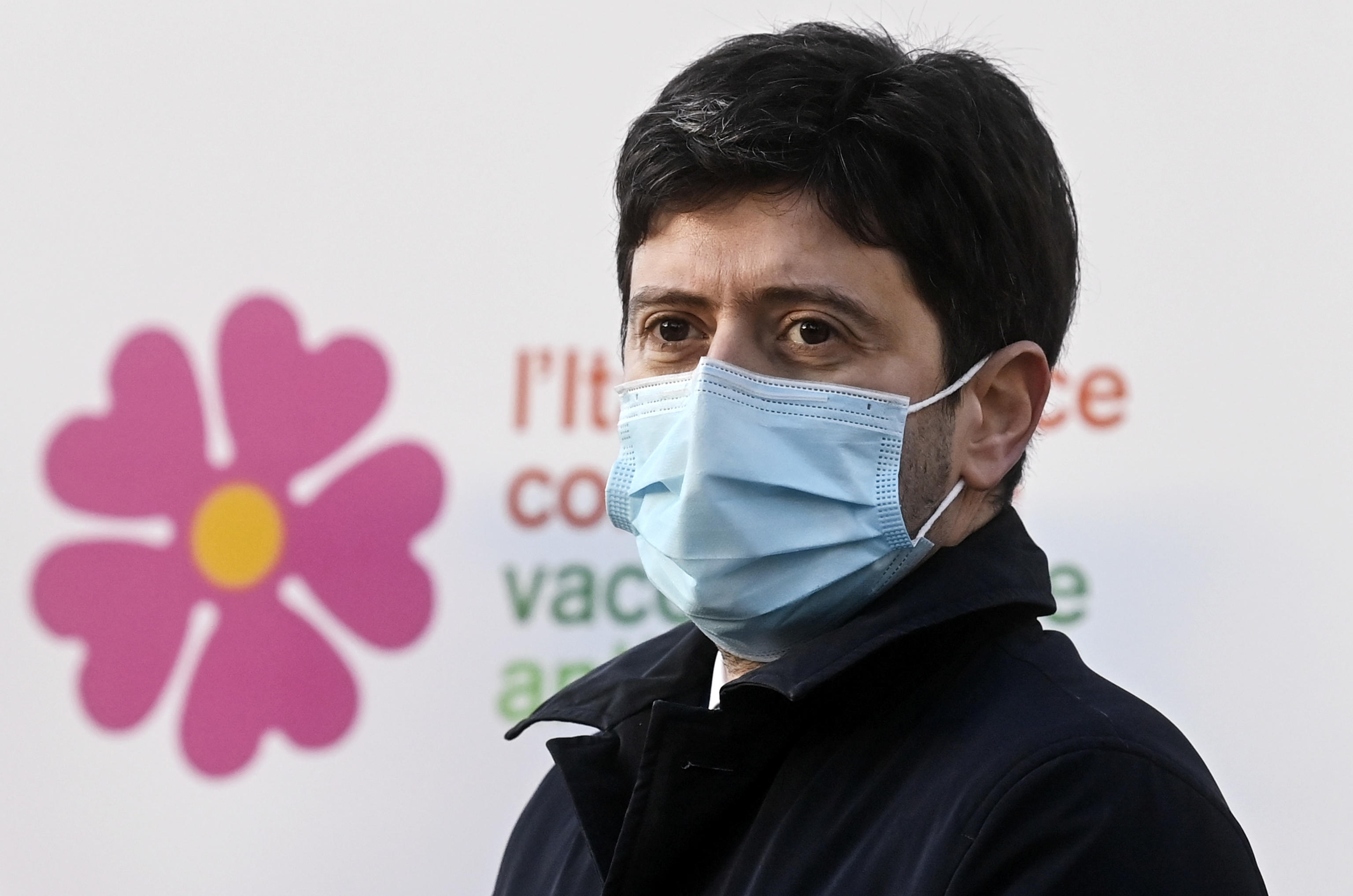 Speranza autorizza AstraZeneca per gli over 65, ma in Austria si indaga su una morte sospetta Speranza autorizza AstraZeneca per gli over 65, ma in Austria si indaga su una morte sospetta