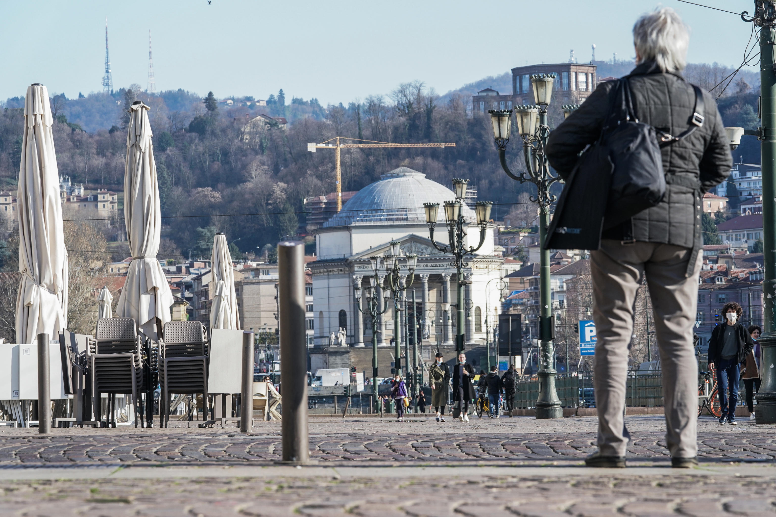 In Piemonte scuole chiuse dall’8 marzo, in classe solo fino alla prima media. Scatta la zona rossa in altri 14 Comuni In Piemonte scuole chiuse dall’8 marzo, in classe solo fino alla prima media. Scatta la zona rossa in altri 14 Comuni