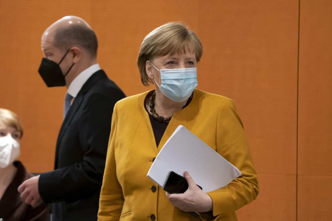 Covid, Germania verso lockdown radicale: chiusi anche i supermercati Covid, Germania verso lockdown radicale: chiusi anche i supermercati