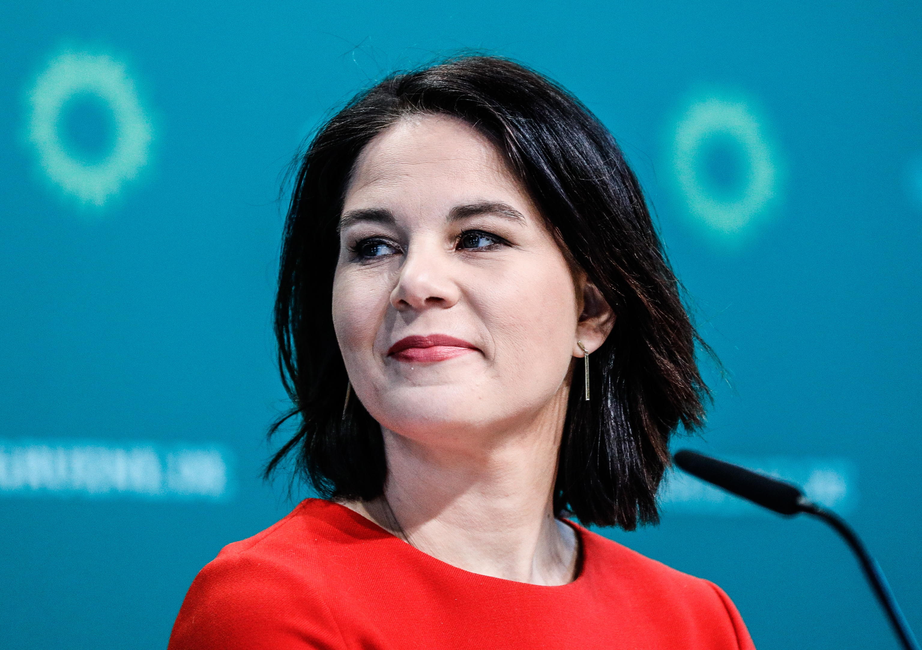 Clima, economia e carisma: chi è Annalena Baerbock, la candidata 