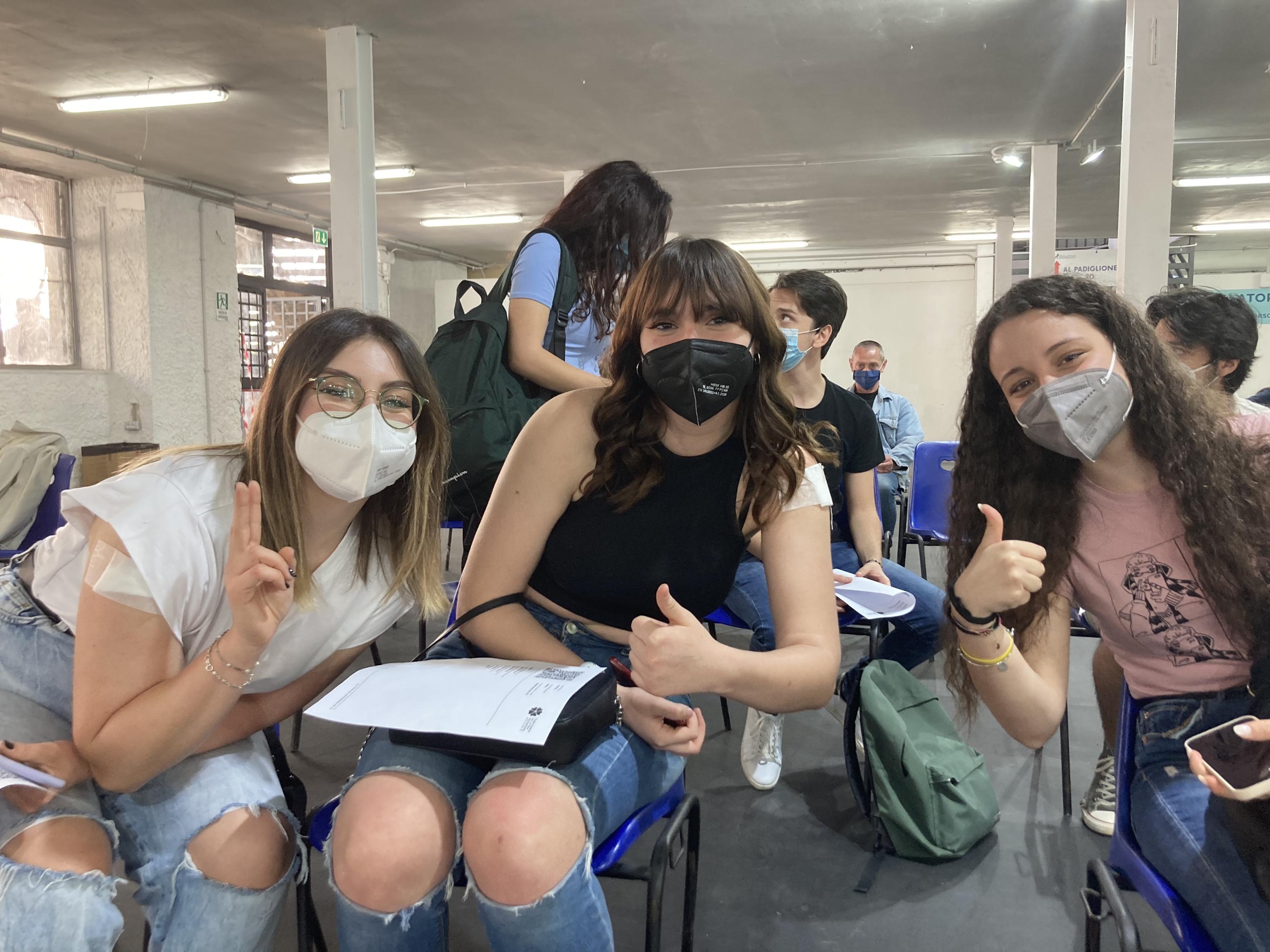 wallpapers Regione Lombardia Vaccini Non Residenti https www open online 2021 05 29 covid 19 vaccini fuorisede