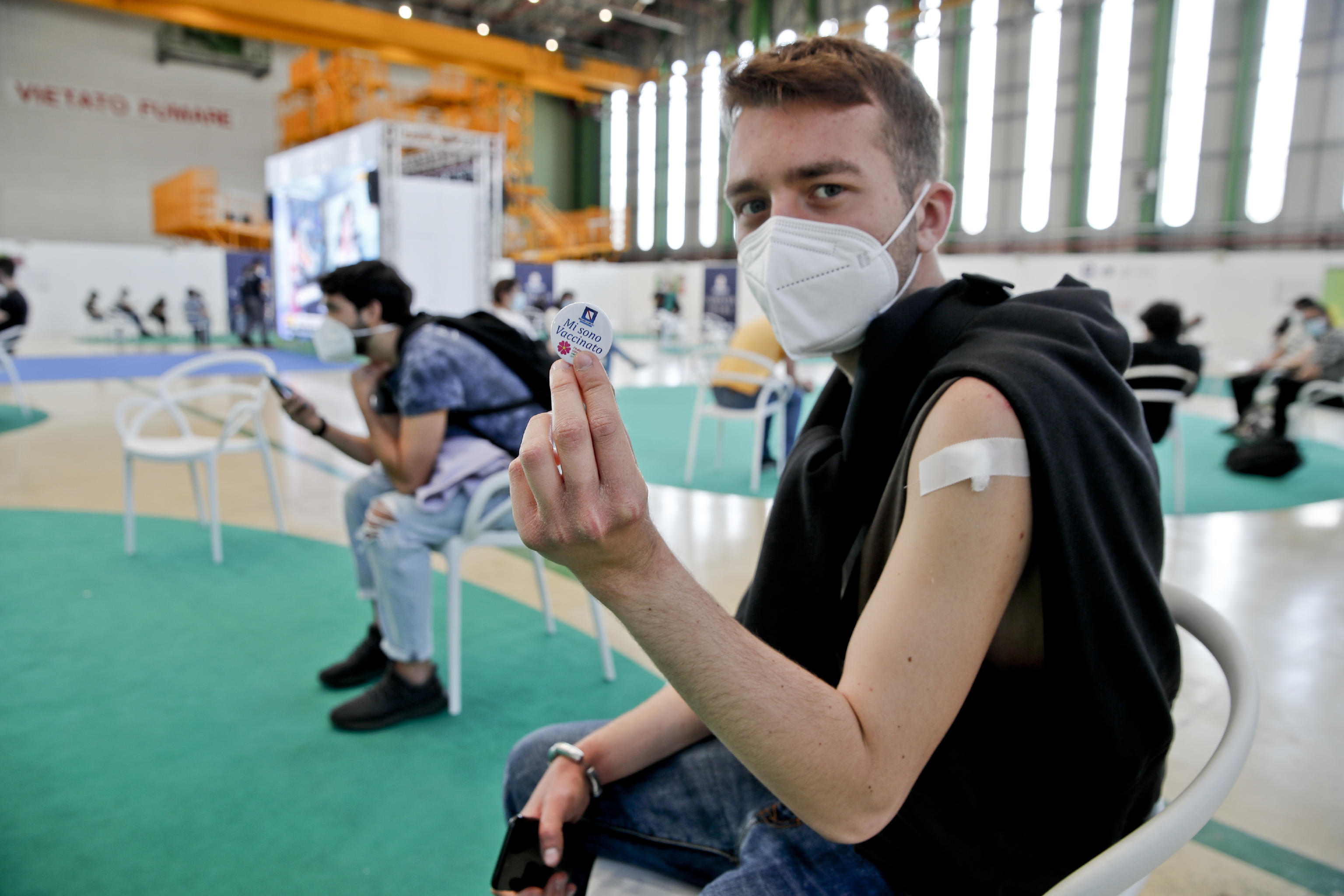 Vaccinazioni, la Regione Lombardia: seconda dose eterologa per gli under 60 in base alla disponibilità Vaccinazioni, la Regione Lombardia: seconda dose eterologa per gli under 60 in base alla disponibilità