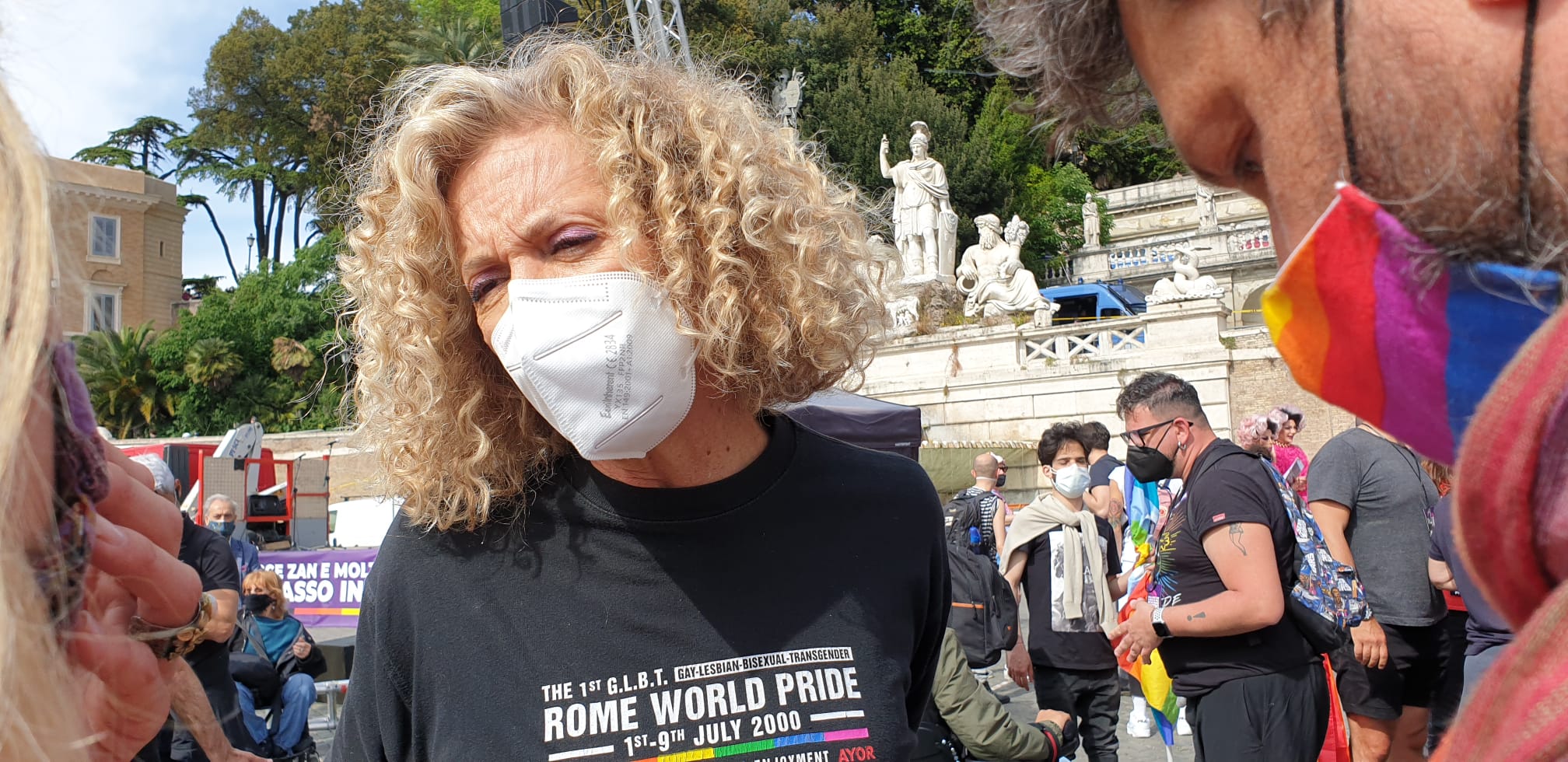 Monica Cirinnà alla manifestazione pro legge Zan: «L’Italia è più avanti del Parlamento» – Il video Monica Cirinnà alla manifestazione pro legge Zan: «L’Italia è più avanti del Parlamento» – Il video