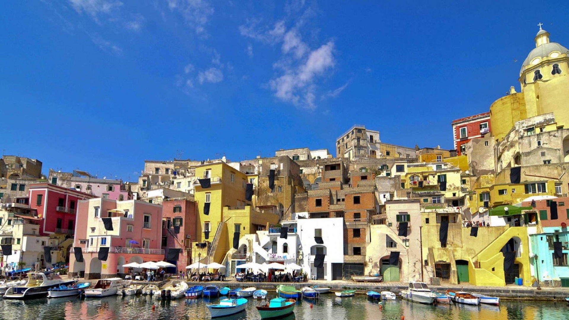 Vaccini, oggi il piano Figliuolo per le isole minori. Si comincia il 7 maggio con Capraia e le Eolie Vaccini, oggi il piano Figliuolo per le isole minori. Si comincia il 7 maggio con Capraia e le Eolie