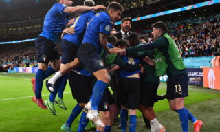 Semi Final Italy vs Spain epa09327293 Players of Italy celebrate after winning the penalty shoot-out of the UEFA EURO 2020 semi final between Italy and Spain in London, Britain, 06 July 2021. EPA/Justin Tallis / POOL (RESTRICTIONS: For editorial news reporting purposes only. Images must appear as still images and must not emulate match action video footage. Photographs published in online publications shall have an interval of at least 20 seconds between the posting.)