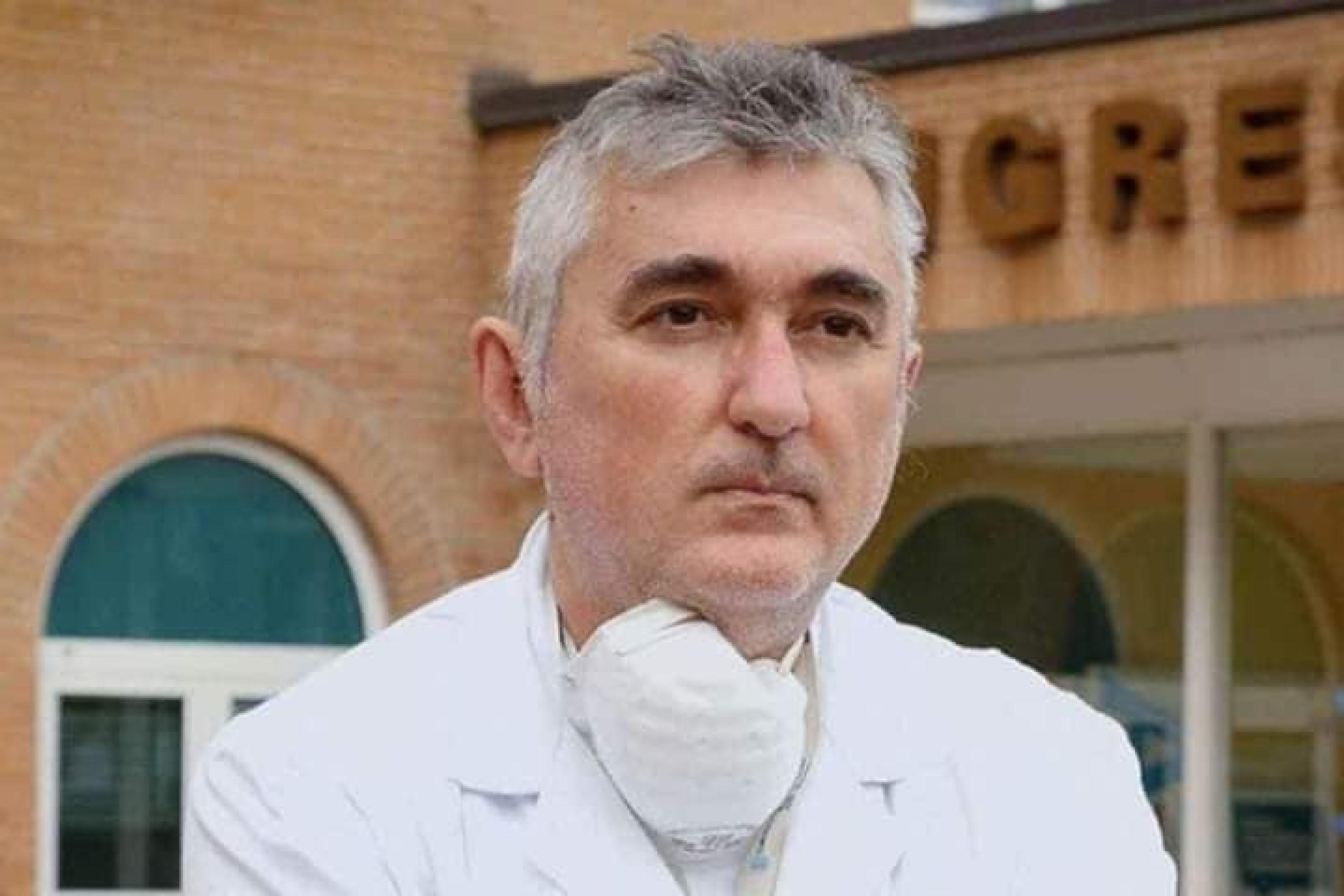 La lettera della famiglia di De Donno zittisce No vax e complottisti: «Il silenzio è la miglior cura» La lettera della famiglia di De Donno zittisce No vax e complottisti: «Il silenzio è la miglior cura»