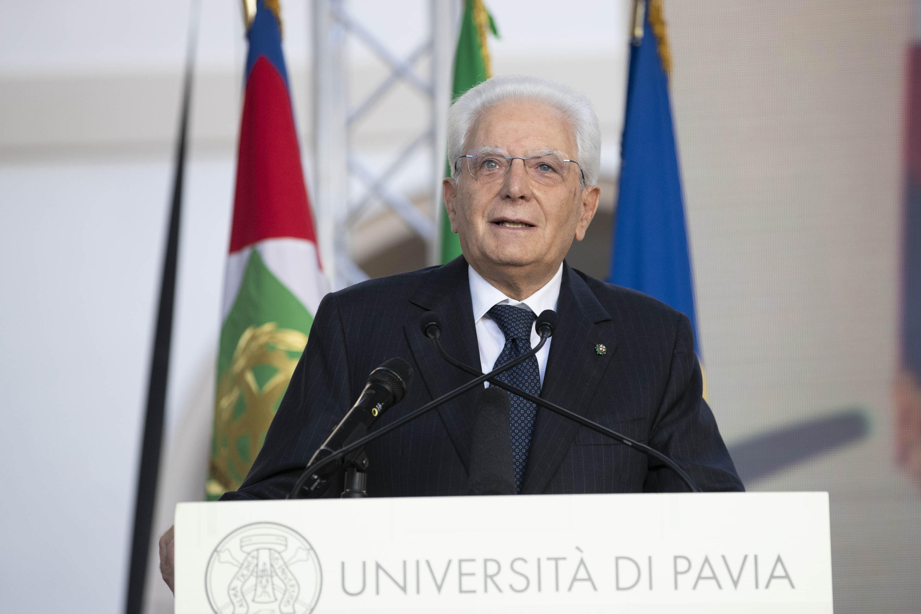 Mattarella, con vaccini mai più chiusura scuole Mattarella, con vaccini mai più chiusura scuole