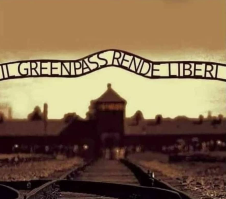 Ferrara, il preside che paragona la campagna vaccinale al nazismo. Il post sui social: «Il Green pass rende liberi» Ferrara, il preside che paragona la campagna vaccinale al nazismo. Il post sui social: «Il Green pass rende liberi»